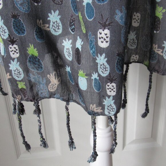 ART STUDIO COMPANY Viscose Wrap Fringed Scarf Large Pineapple Made in India - Picture 3 of 10